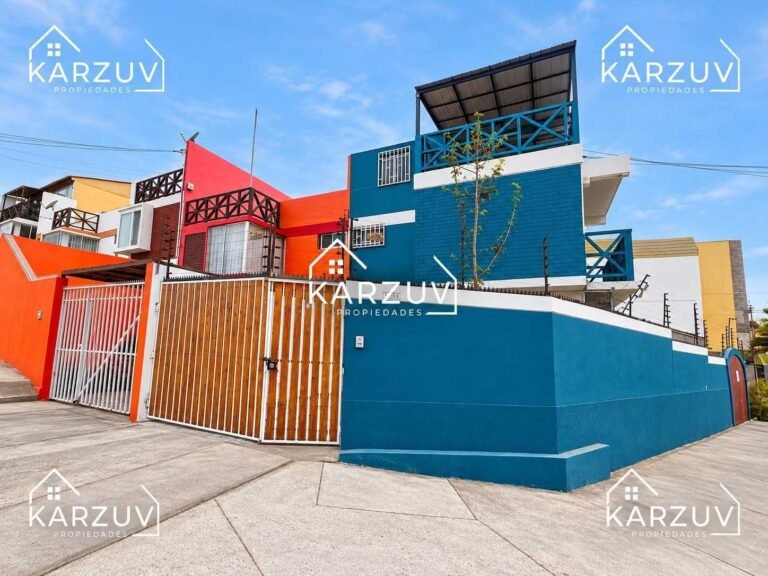 Moderna casa con amplia terraza